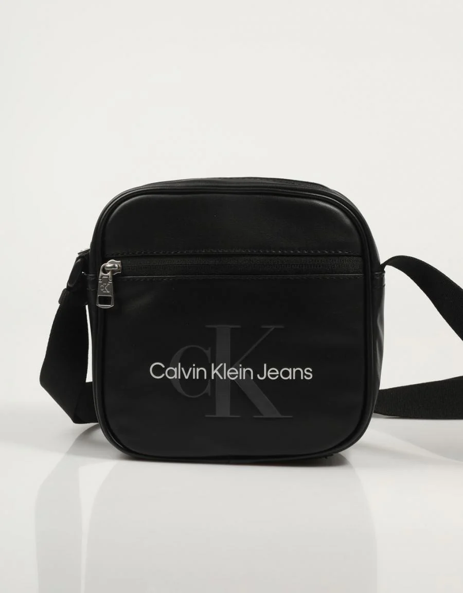 CALVIN KLEIN MONOGRAM MM SOFT SQ CAMERABAG18 84992
