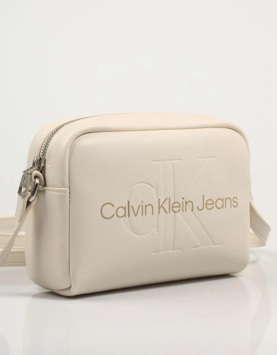 CALVIN KLEIN SCULPTED CAMERA BAG18 MONO 85737 - Image 4