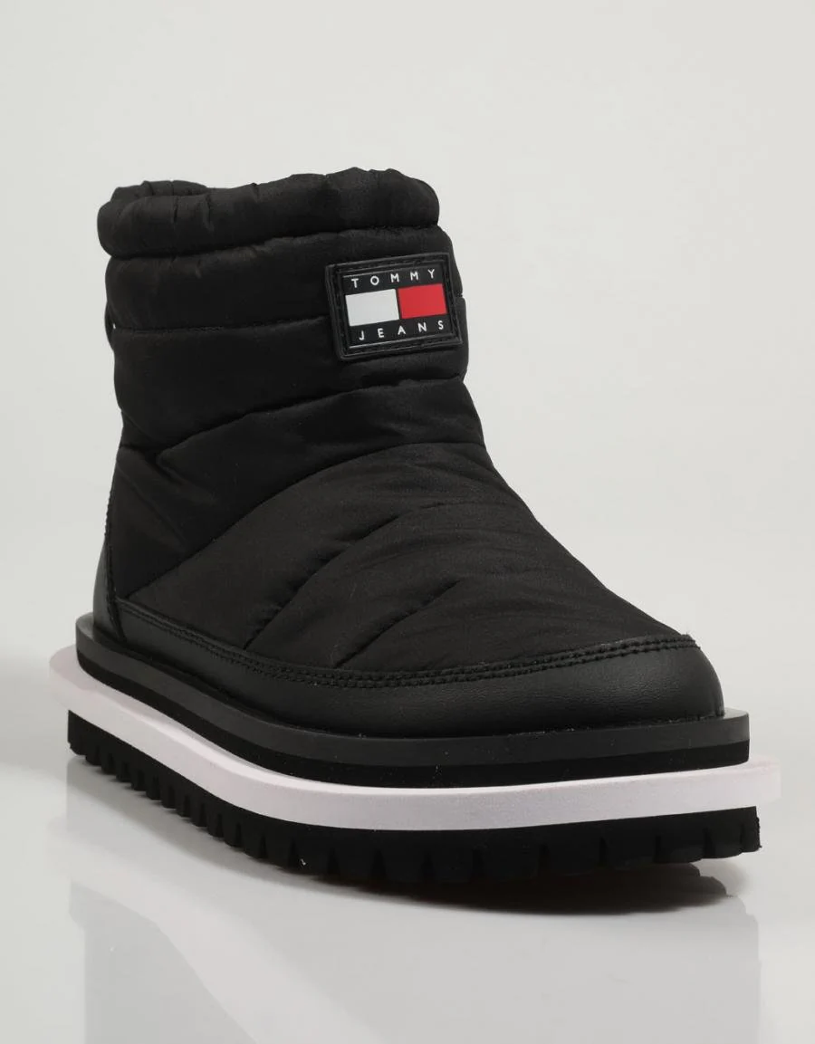 TOMMY HILFIGER PADDED TOMMY JEANS WMNS BOOT 79939 - Image 5