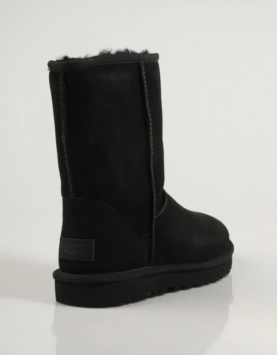 UGG CLASSIC SHORT II 84048 - Image 3