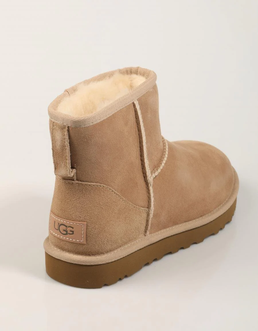 UGG W CLASSIC MINI II 89246 - Image 3