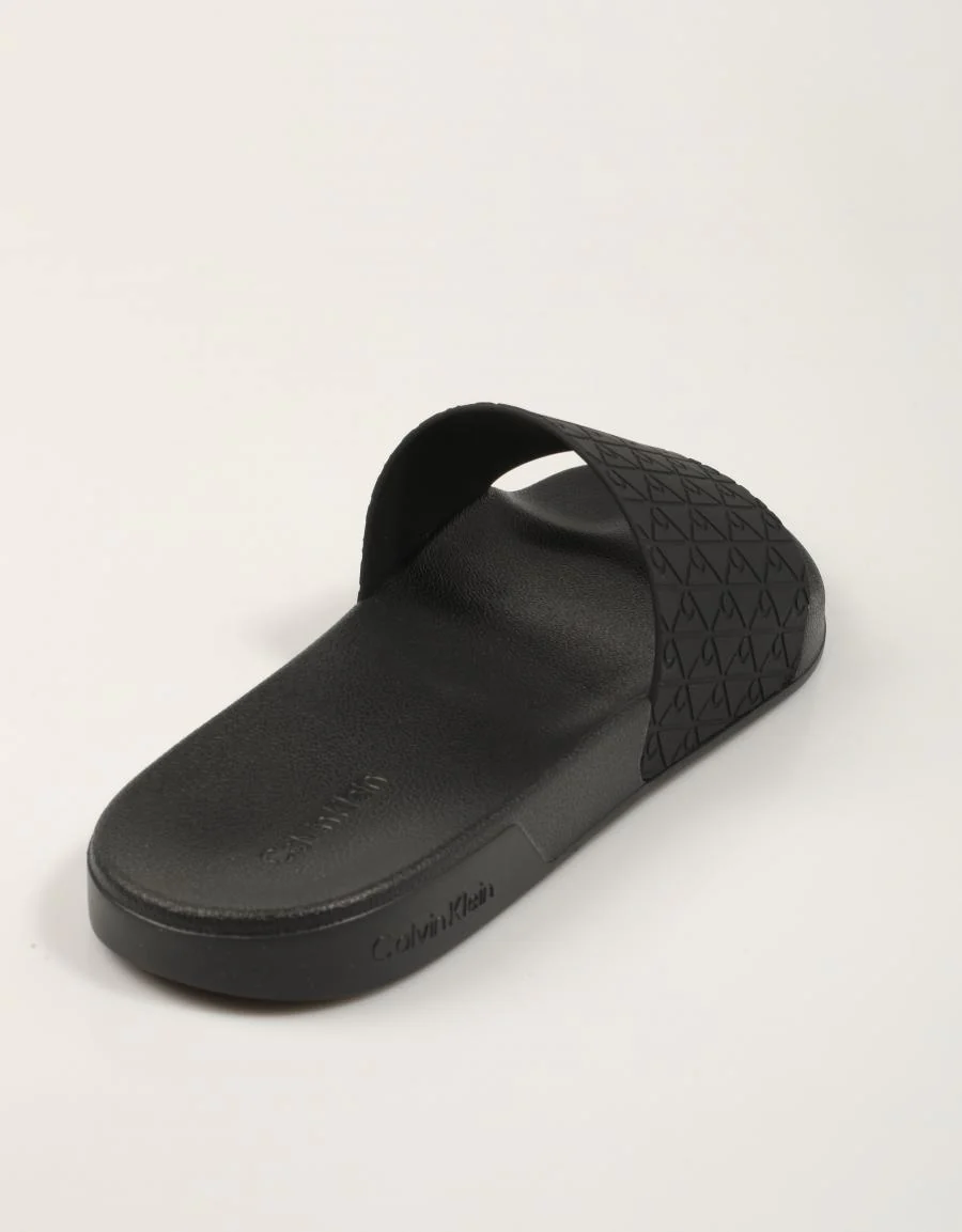 CALVIN KLEIN ESS SLIDE PU AOP 89471 - Image 3