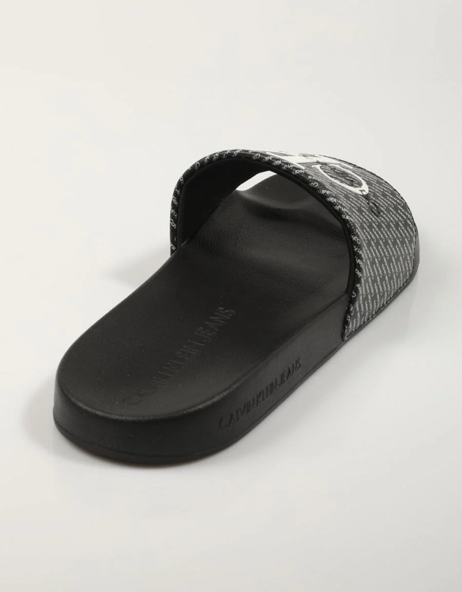 CALVIN KLEIN SLIDE AOP 84275 - Image 3