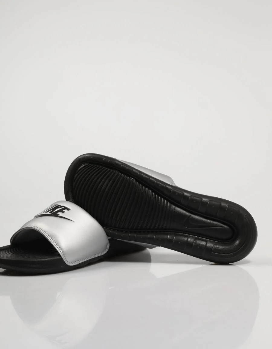 NIKE VICTORI 74592 - Image 4