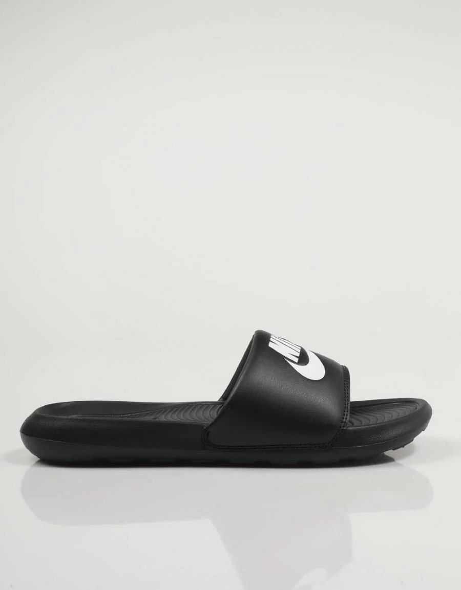 NIKE VICTORI 81548
