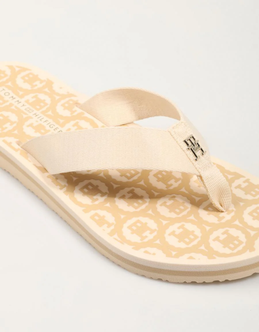 TOMMY HILFIGER TH EMBLEM BEACH SANDAL 84230 - Image 4