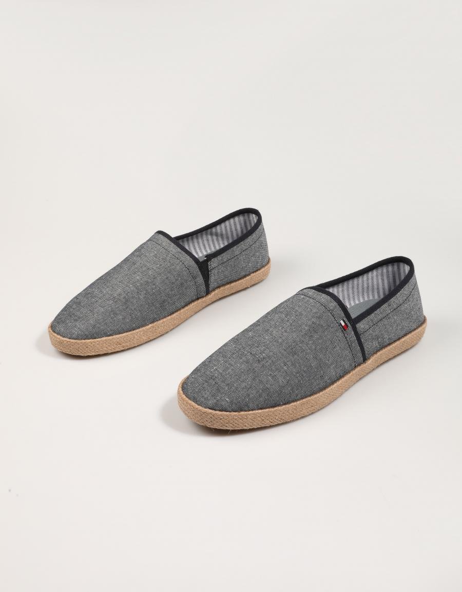 TOMMY HILFIGER JOE HILFIGER CHAMBRAY ESPADRILLE 86797 - Image 2