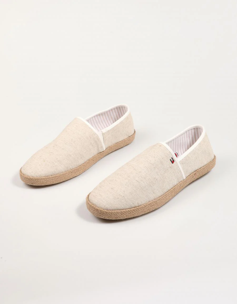 TOMMY HILFIGER JOE HILFIGER CHAMBRAY ESPADRILLE 86798 - Image 2
