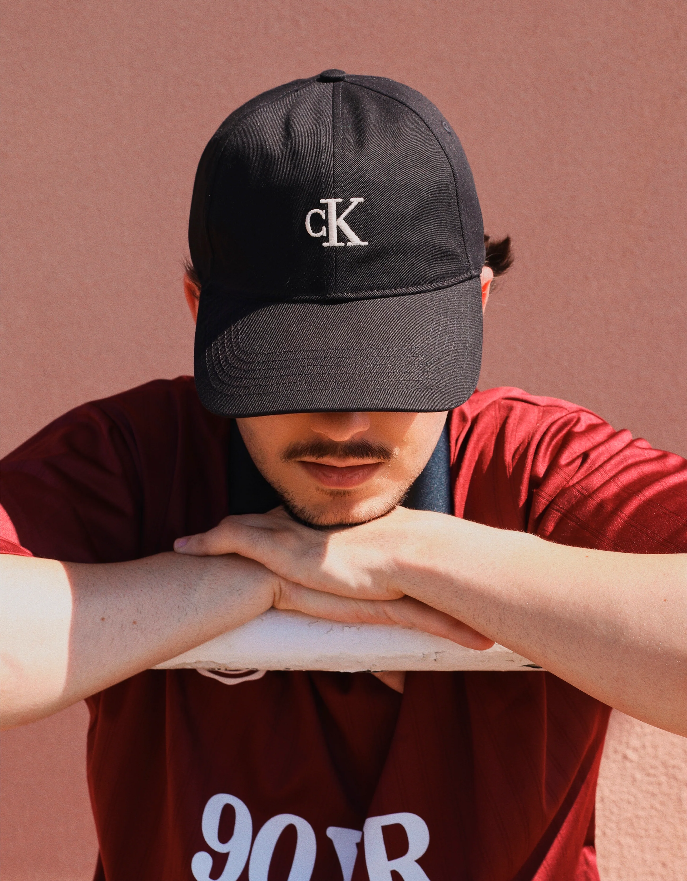 CALVIN KLEIN EMBROIDERED MONOGRAM CAP 87144