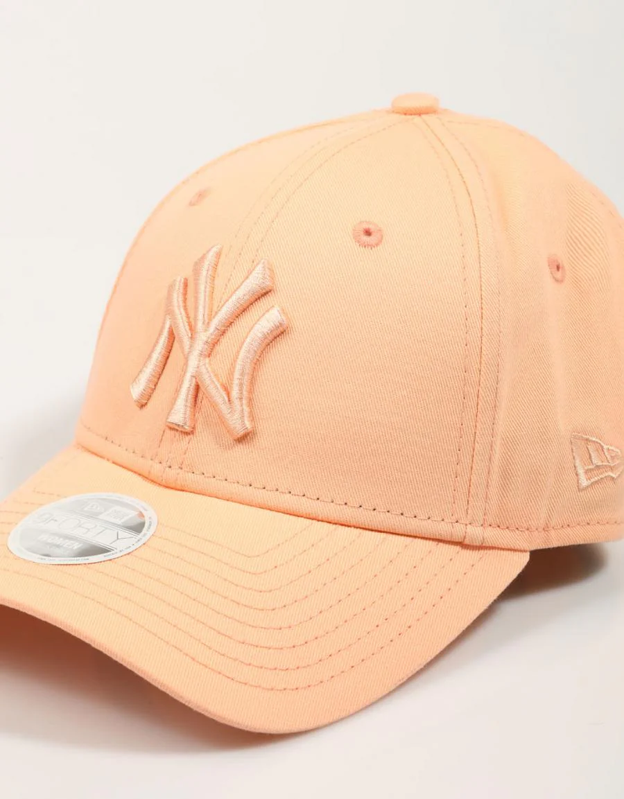Gorra NEW ERA FEMALE LEAGUE ESS 9FORTY 85592 - Image 4