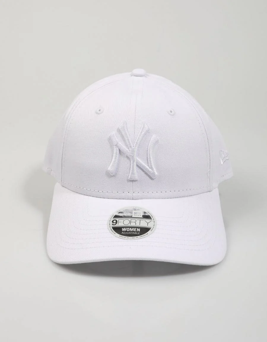 NEW ERA FEMALE LEAGUE ESSENTIAL 9FORTY 81717