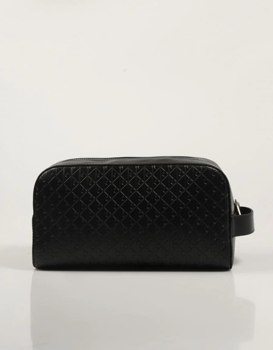 CALVIN KLEIN EMBOSSED EMBLEM WASHBAG 89783