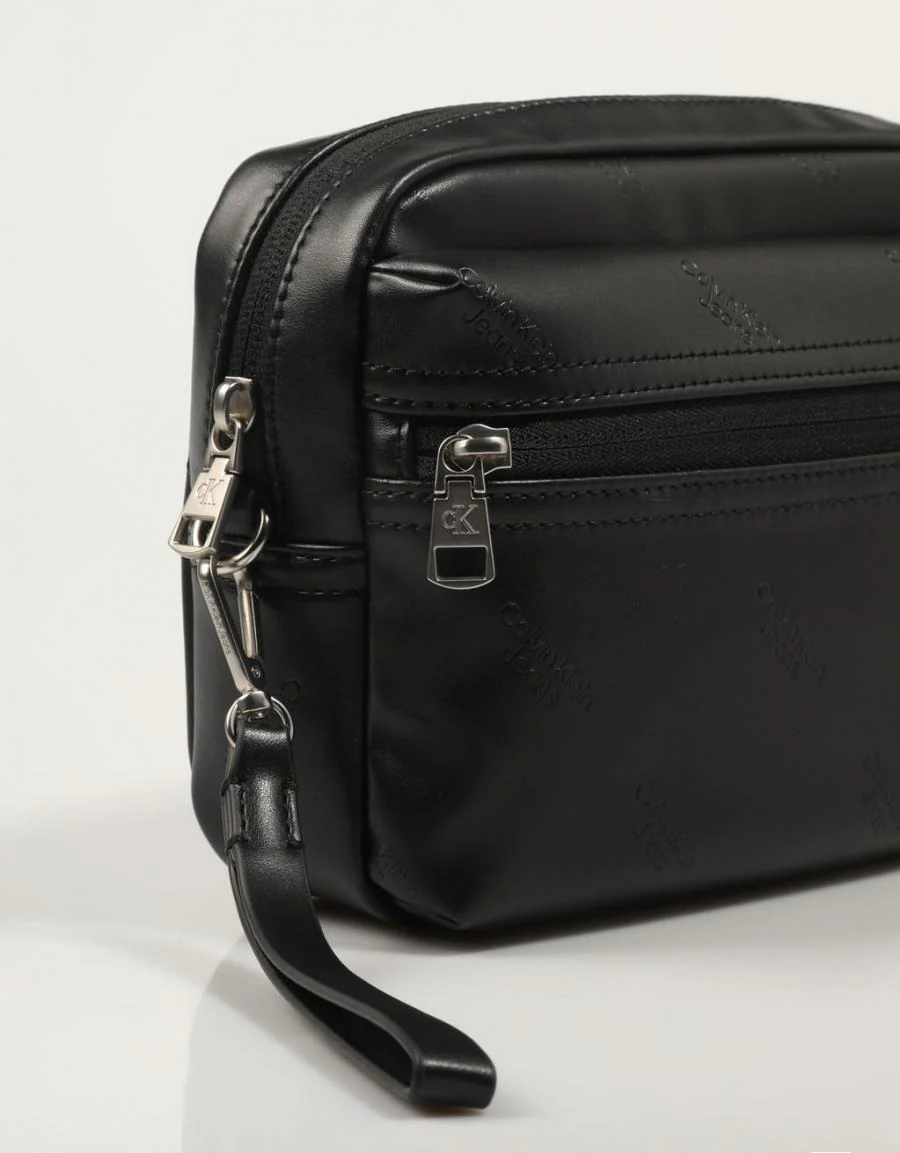 CALVIN KLEIN LOGO PRINT POUCH W/FRONT POCKET 84994 - Image 4