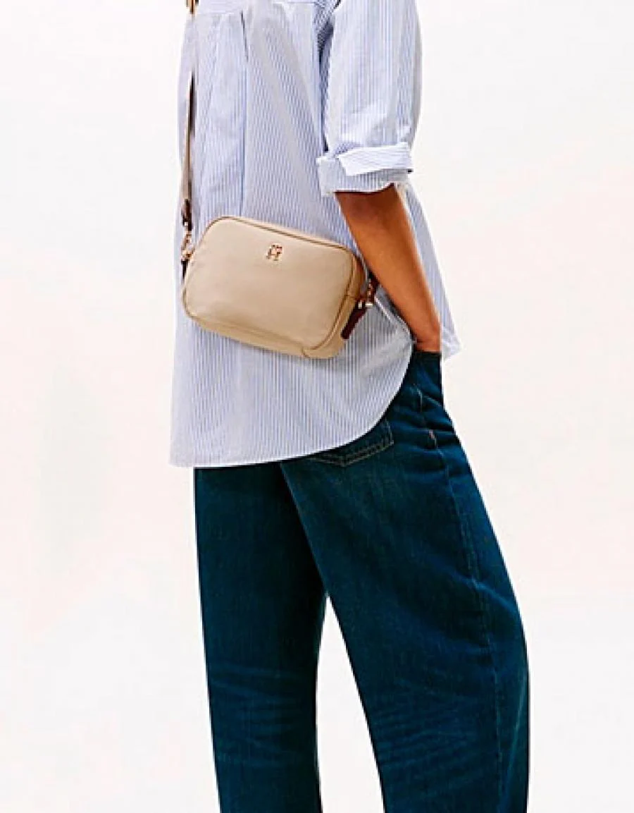 TOMMY HILFIGER POPETTE CAMERA BAG 88387 - Image 5