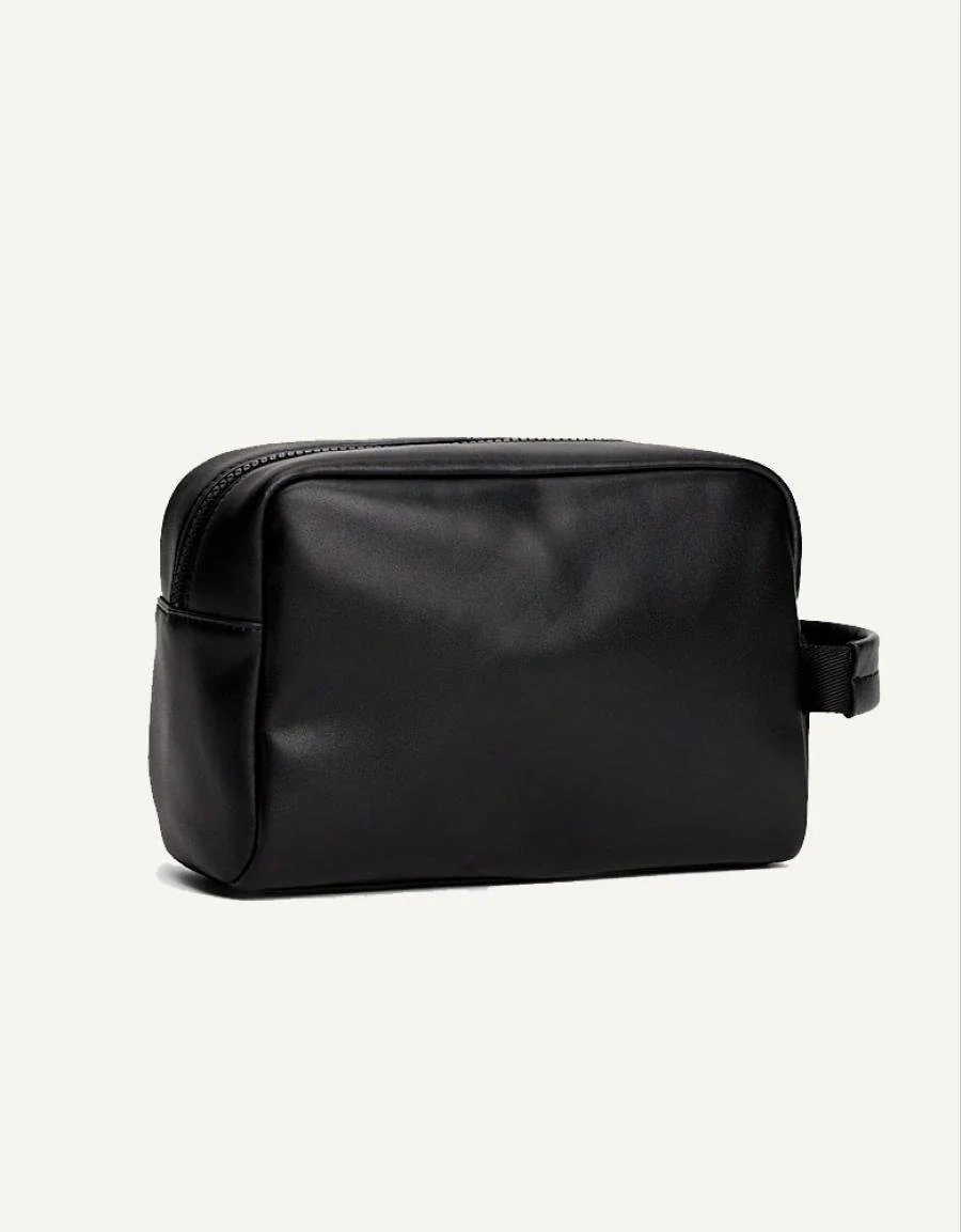 TOMMY HILFIGER TJM LINEAR LEATHER WASHBAG 88385 - Image 2