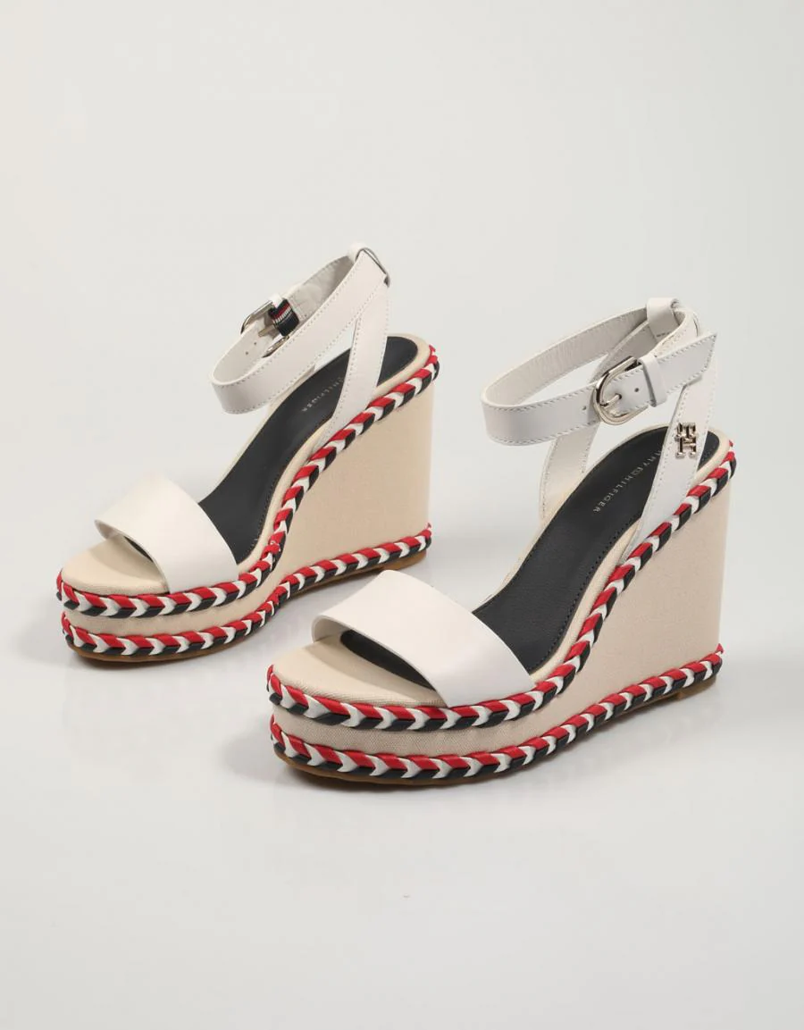 TOMMY HILFIGER NEW 81455 - Image 2