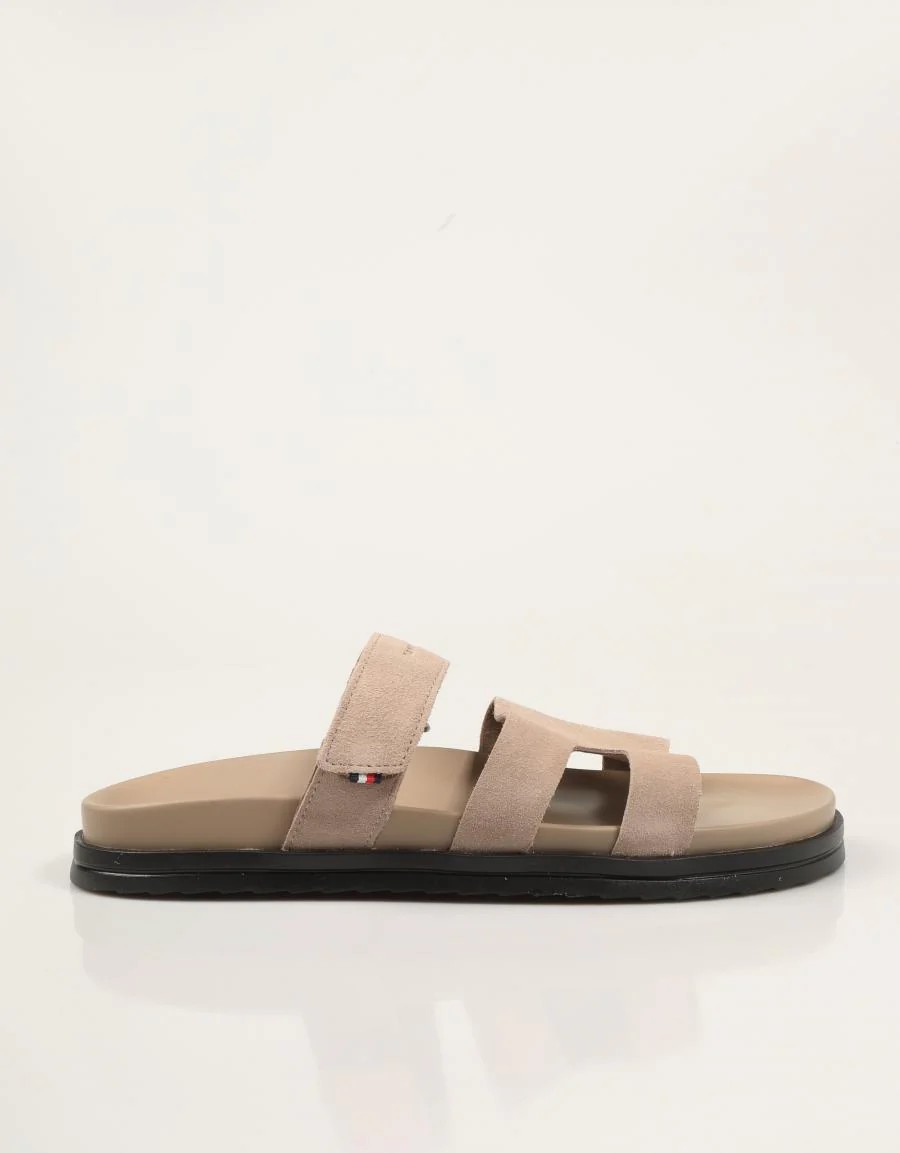 TOMMY HILFIGER SUEDE SANDAL 89527