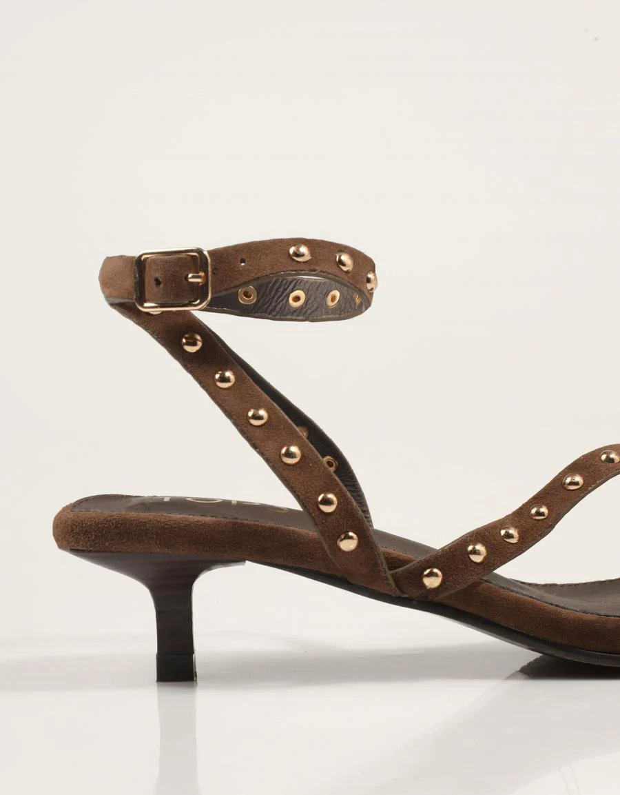 TOP 3 SANDALIA TACHAS MOKA 90597 - Image 4