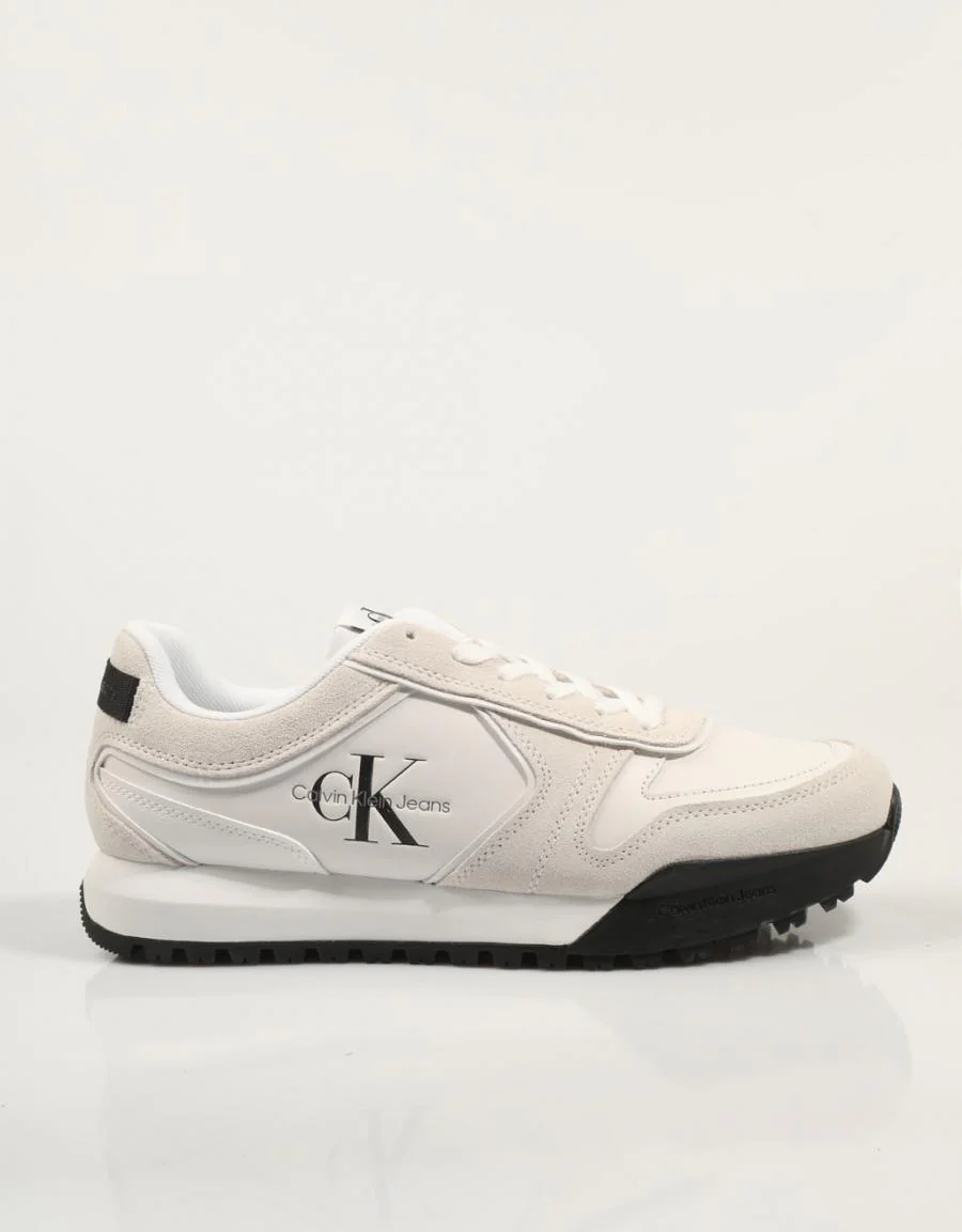 CALVIN KLEIN TOOTHY RUNNER IRREGULAR LINES 85612