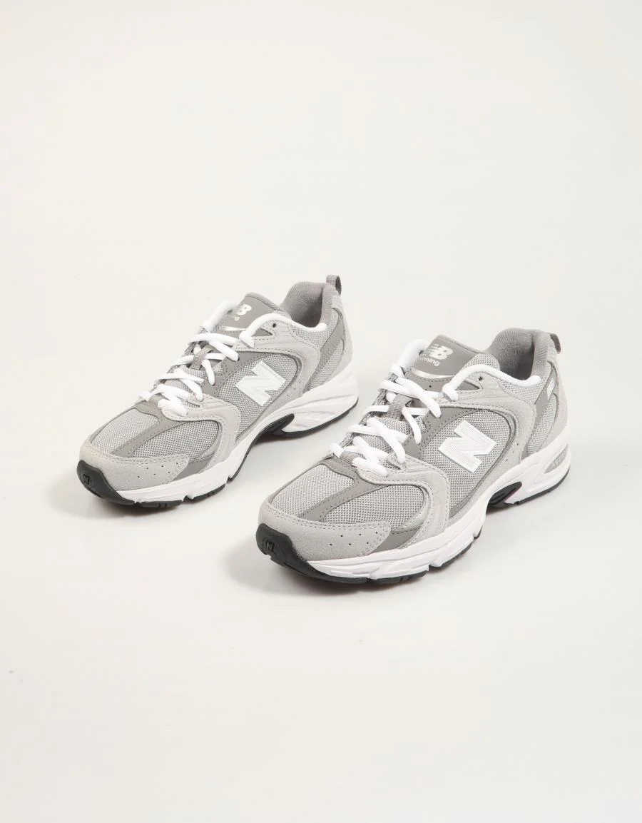 NEW BALANCE MR530 CK GRIS CLARO 88233 - Image 2