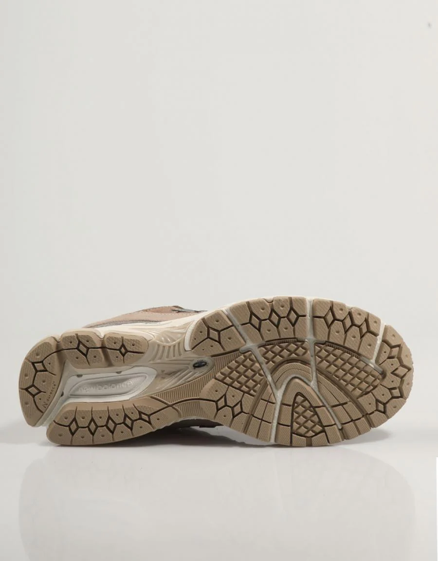 NEW BALANCE M2002 83445 - Image 4