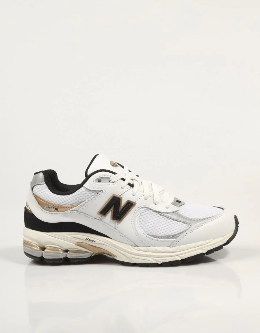 NEW BALANCE M2002 85680