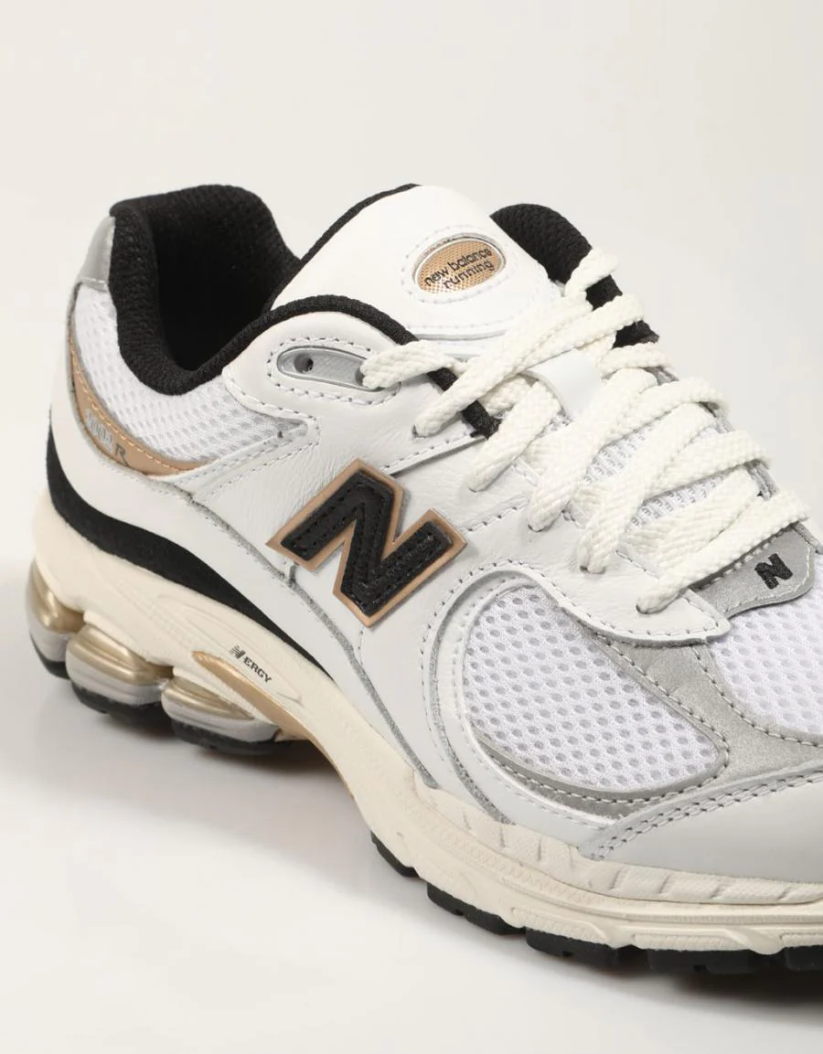 NEW BALANCE M2002 85680 - Image 5
