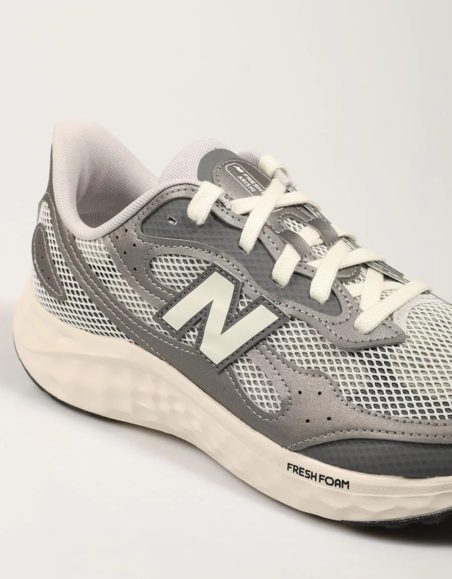 NEW BALANCE MARIS ARISHI V4 86975 - Image 5