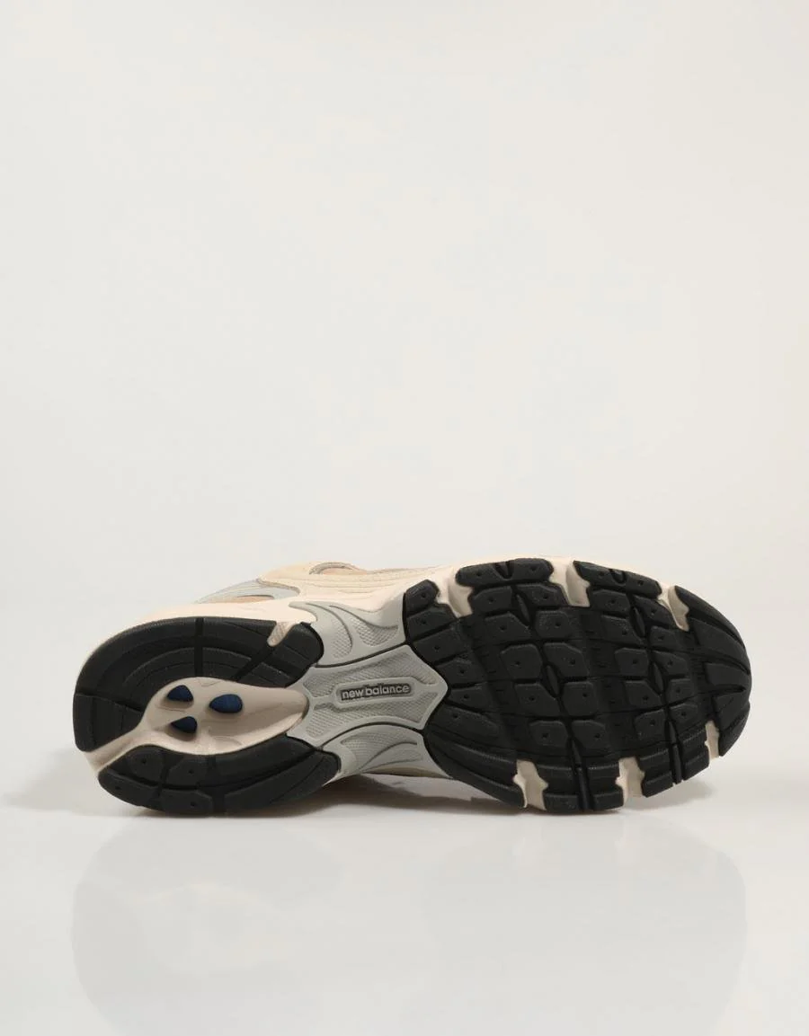 NEW BALANCE MR530 85706 - Image 4