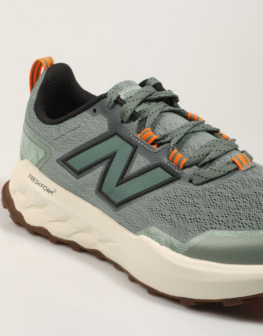 NEW BALANCE MTGARO GAROE V2 86978 - Image 5