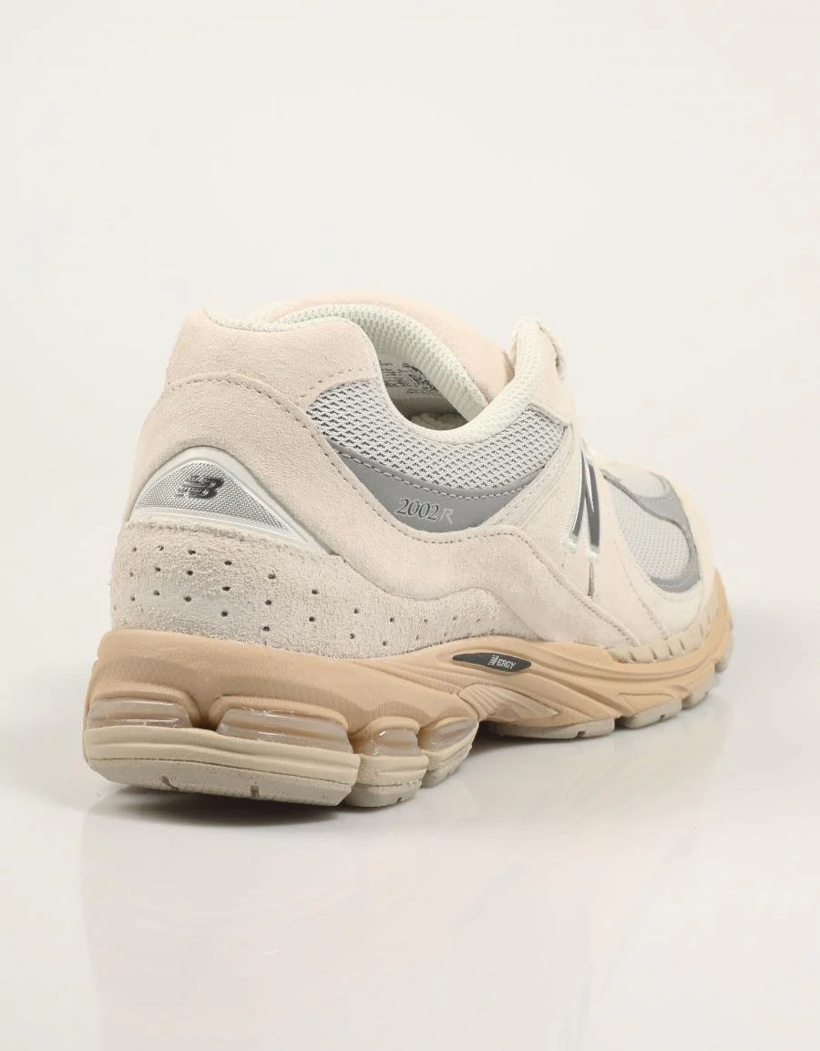 NEW BALANCE U2002 88243 - Image 3