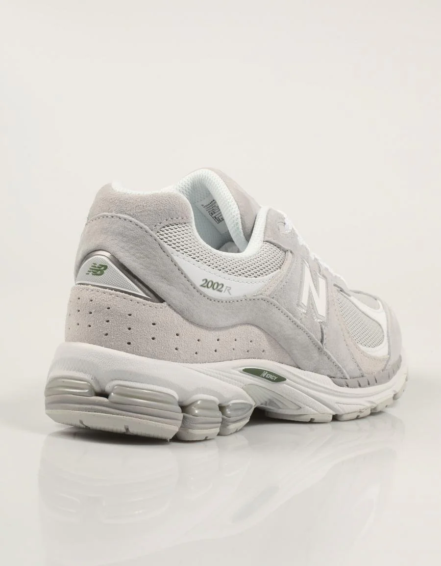 NEW BALANCE U2002 88244 - Image 3