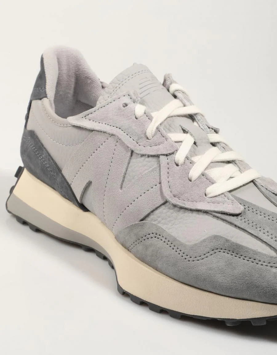 NEW BALANCE U327 85040 - Image 5