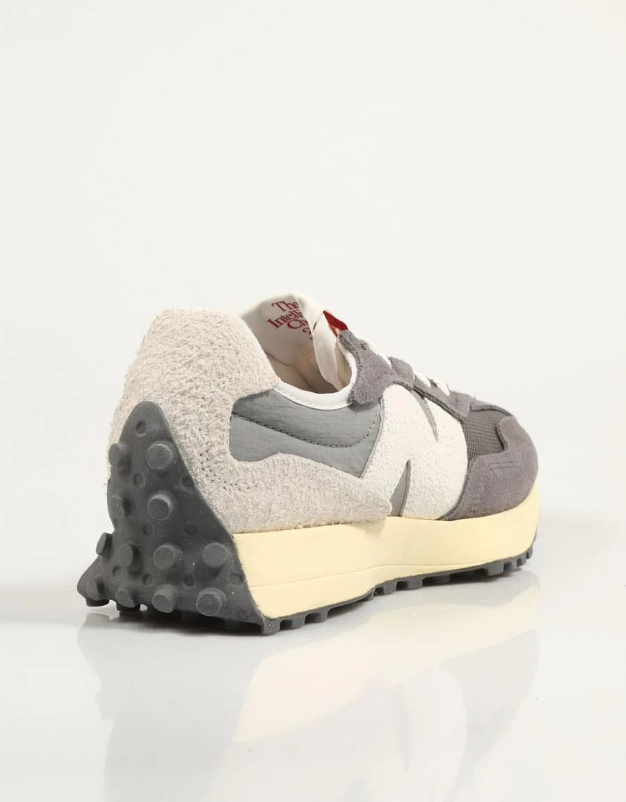 NEW BALANCE U327 85695 - Image 3