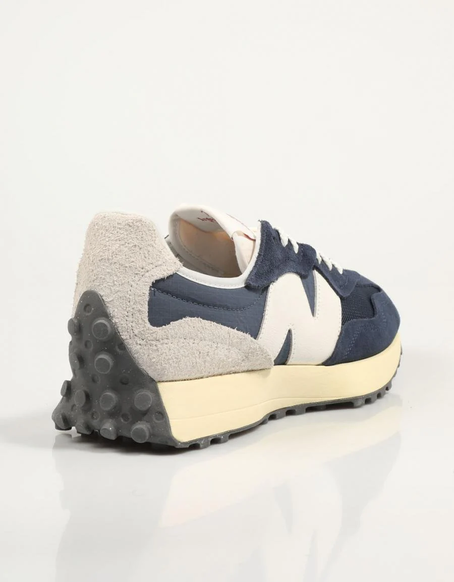 NEW BALANCE U327 85696 - Image 3