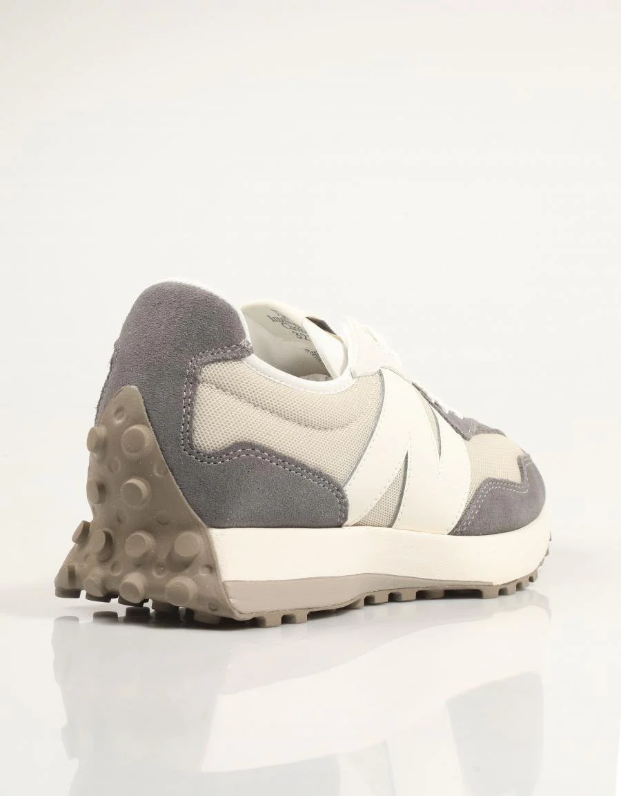 NEW BALANCE U327 88230 - Image 3