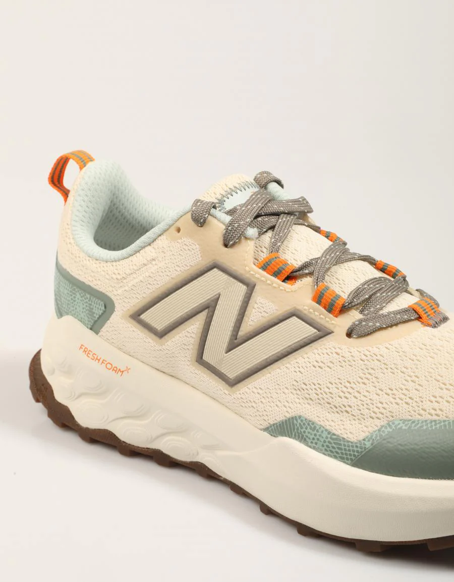 NEW BALANCE WTGARO GAROE V2 86991 - Image 5