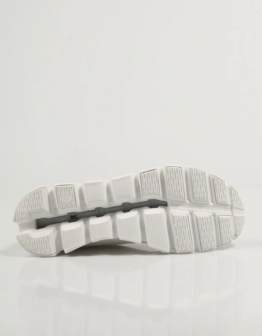 ON RUNNING CLOUD 5 83903 - Image 4