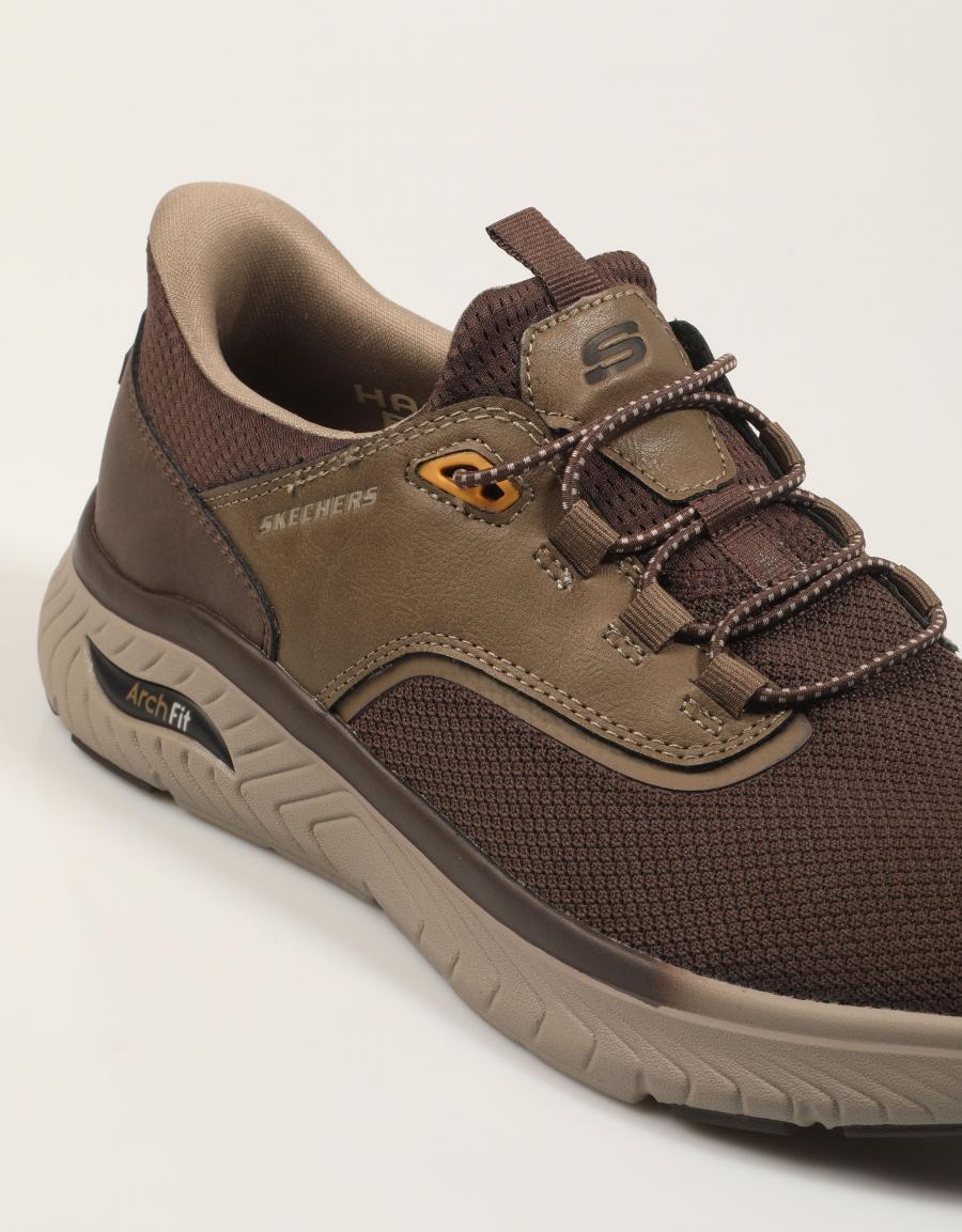 SKECHERS ARCH FIT CROSSER CHOZEN 88200 - Image 5