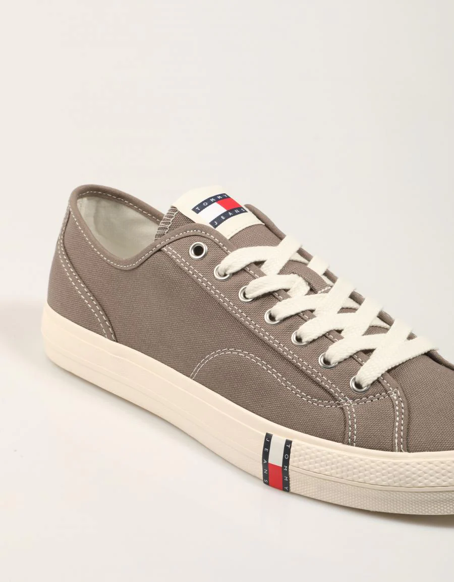 TOMMY HILFIGER ARCHIVE VULC Y2K EM0EM01674 89509 - Image 5