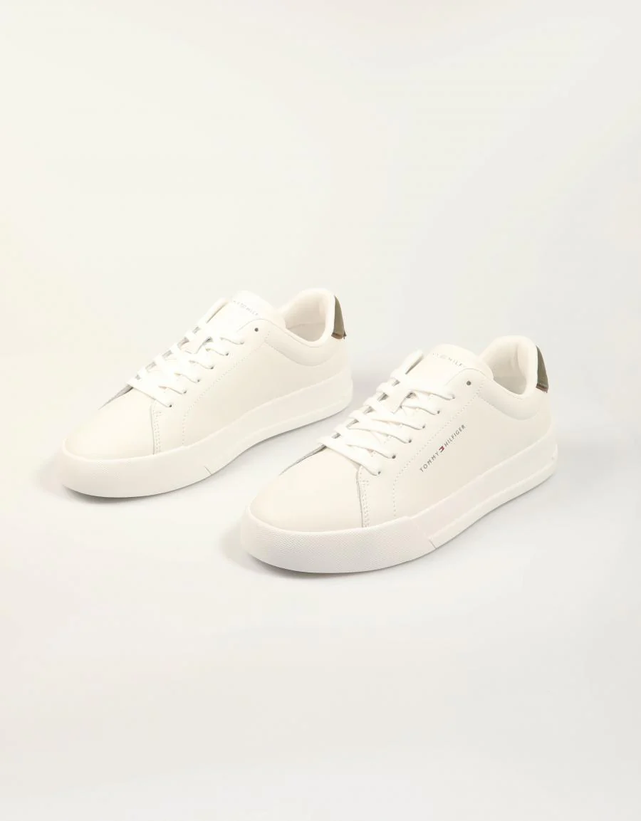 TOMMY HILFIGER COURT LTH DETAIL ESS FM0FM05367 88365 - Image 2