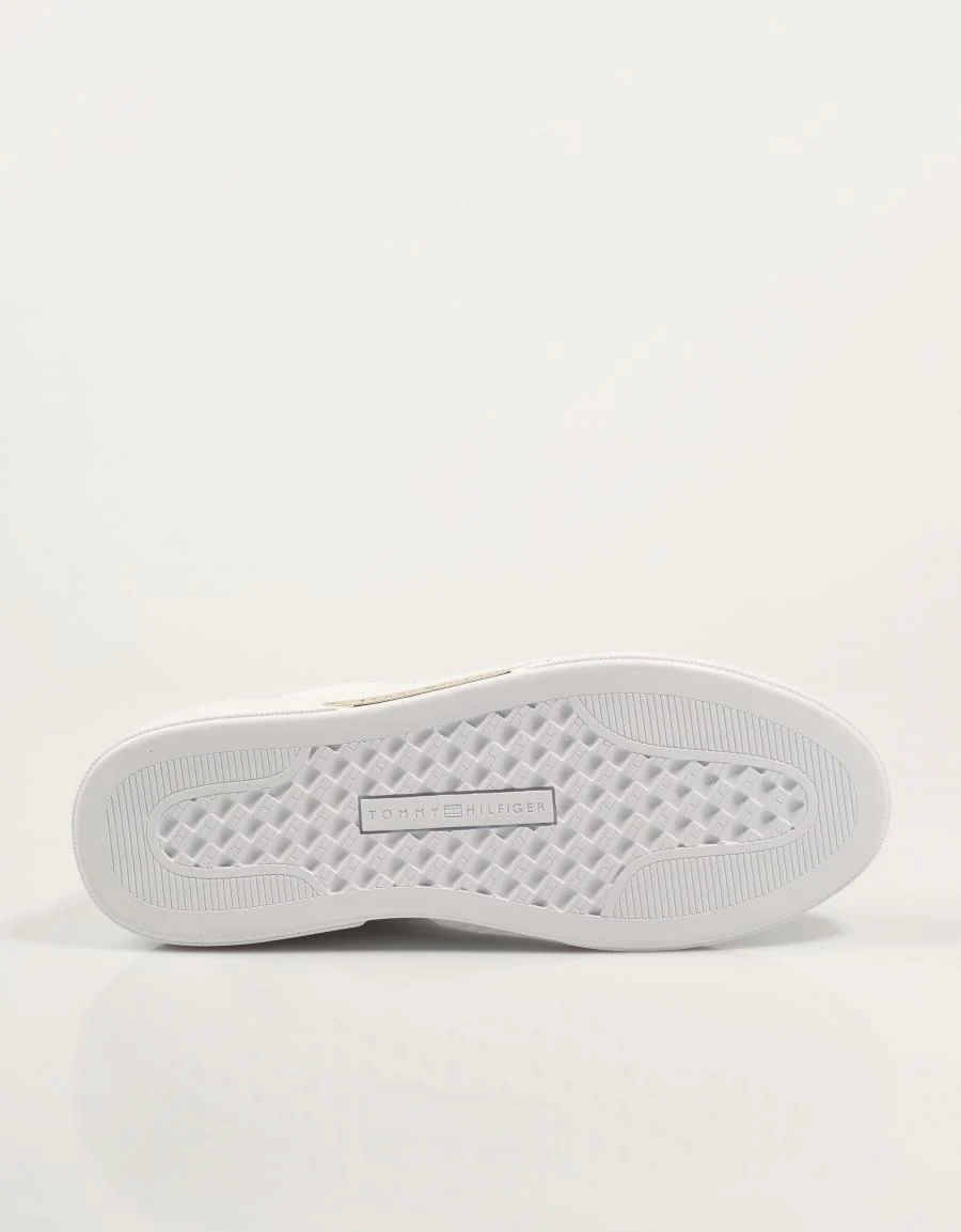TOMMY HILFIGER ESSENTIAL CHIC COURT SNEAKER 89508 - Image 4