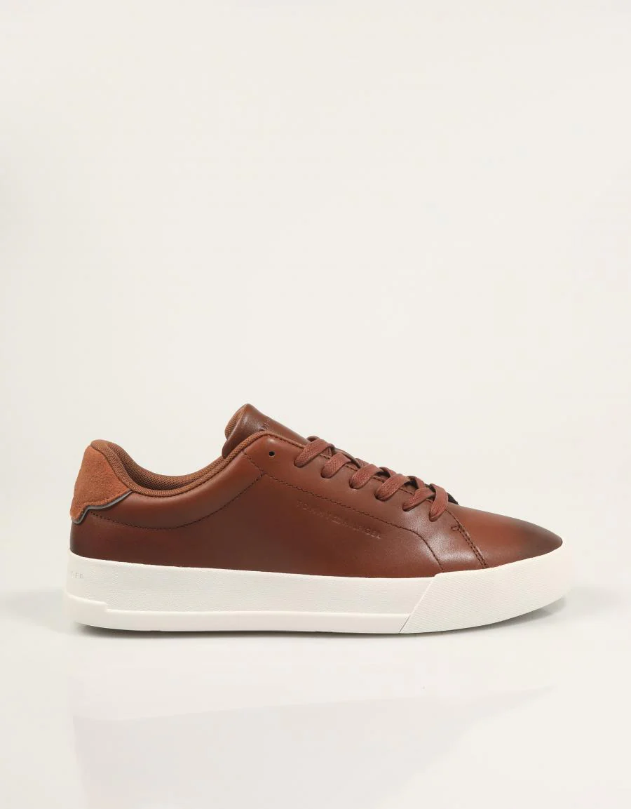 TOMMY HILFIGER TH COURT CORE COGNAC 88368