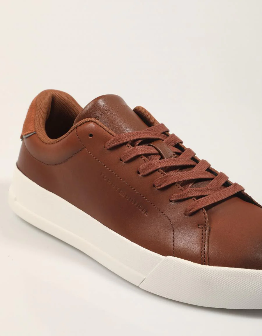 TOMMY HILFIGER TH COURT CORE COGNAC 88368 - Image 5