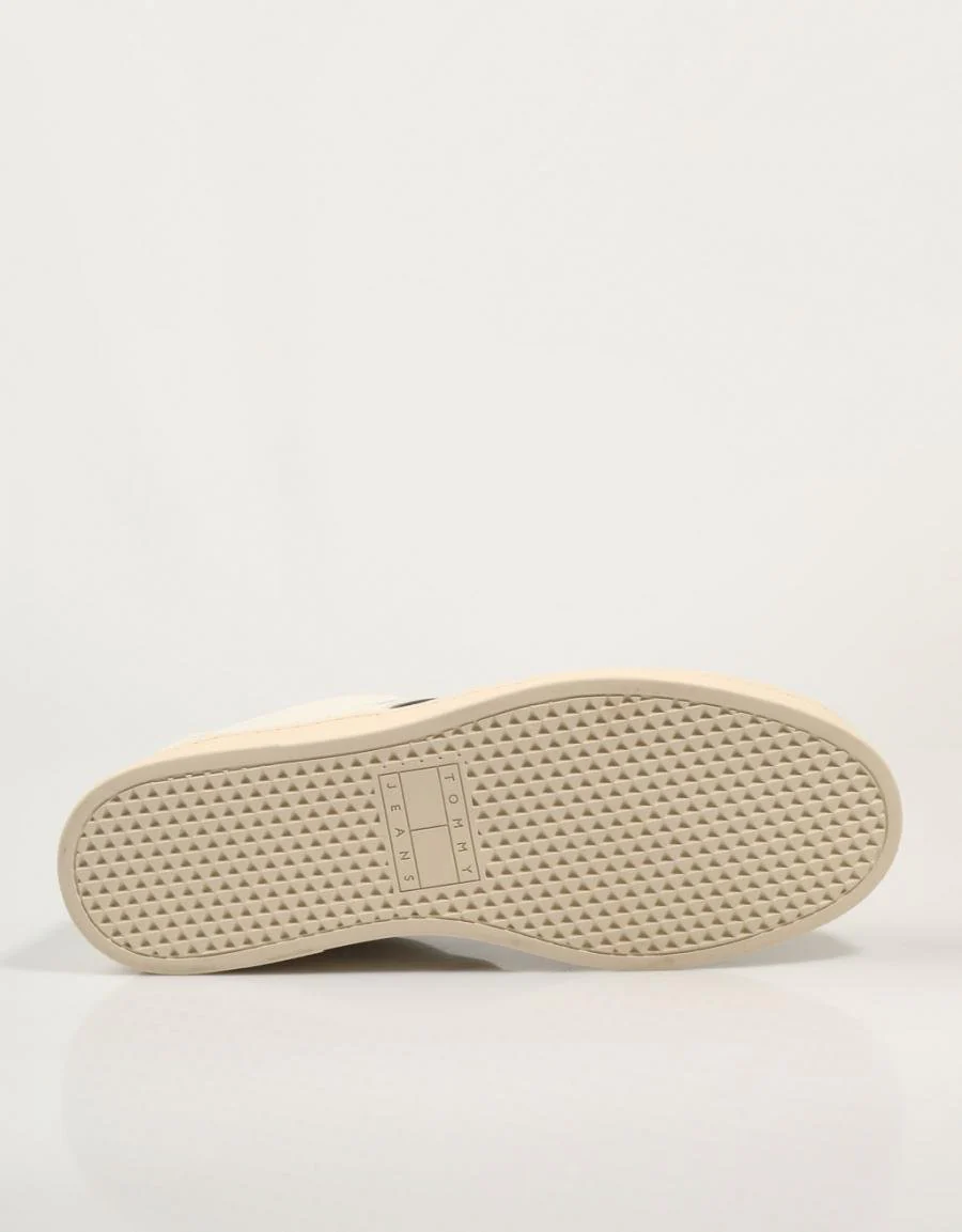 TOMMY HILFIGER THE GREENWICH RETRO 85660 - Image 4
