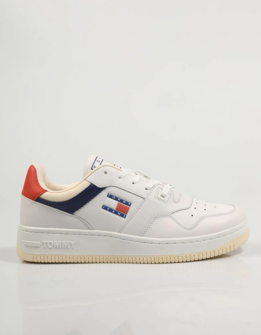TOMMY HILFIGER TJM 82858