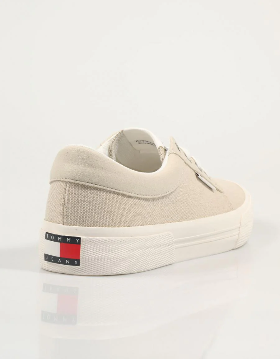 TOMMY HILFIGER TJM VULC. SKATE DERBY MIX 84231 - Image 3