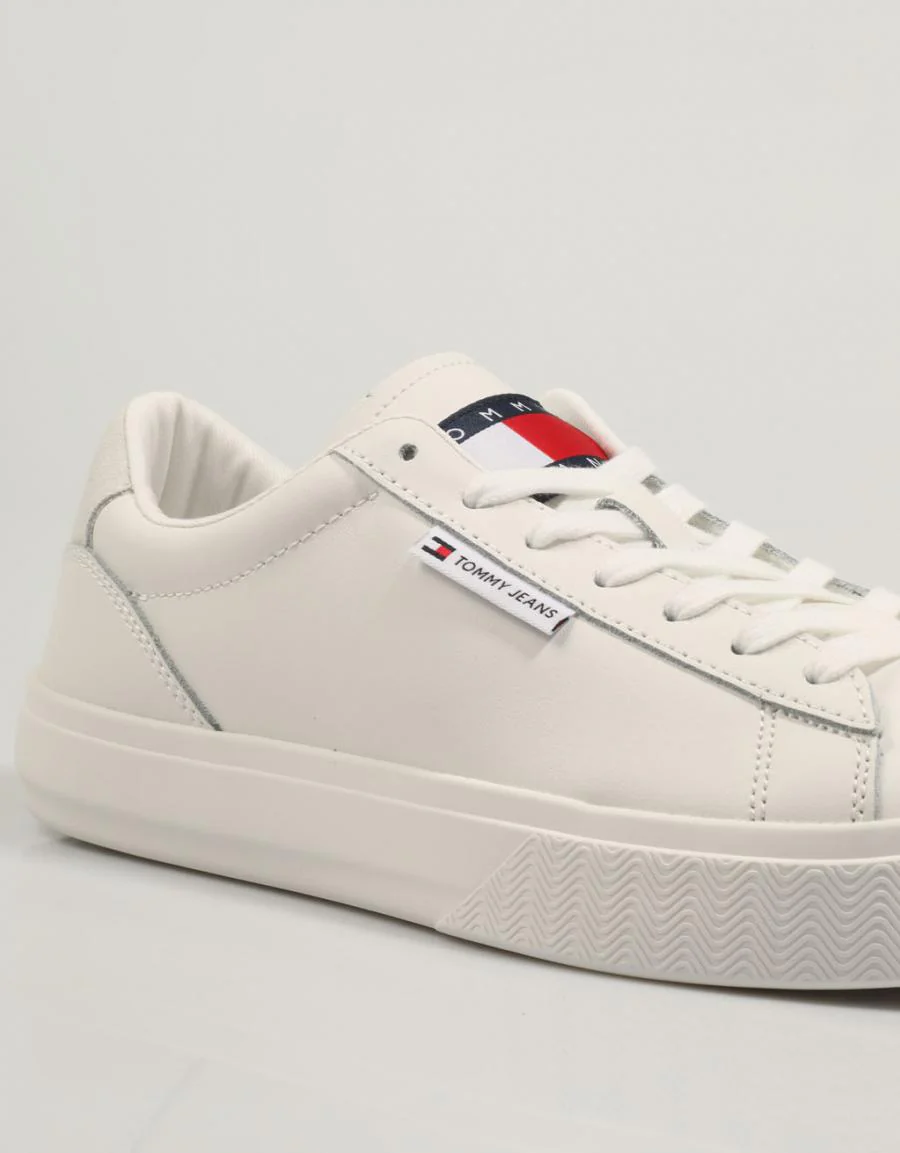 TOMMY HILFIGER TJW 84173 - Image 5