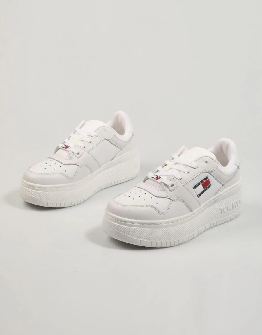 TOMMY HILFIGER TJW RETRO BASKET FLATFORM 83050 - Image 2
