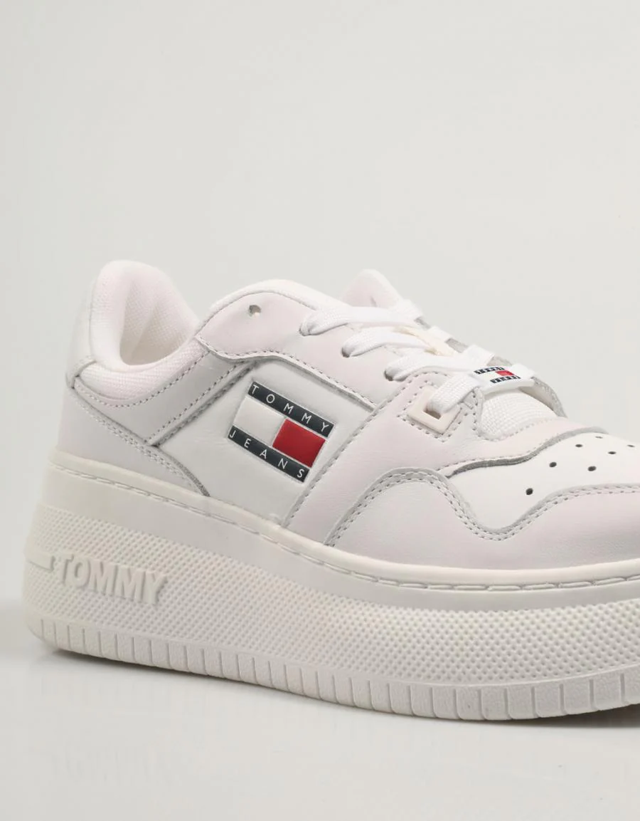 TOMMY HILFIGER TJW RETRO BASKET FLATFORM 83050 - Image 5